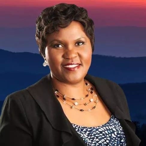 41611353_542198286239730_8817456631919935488_n